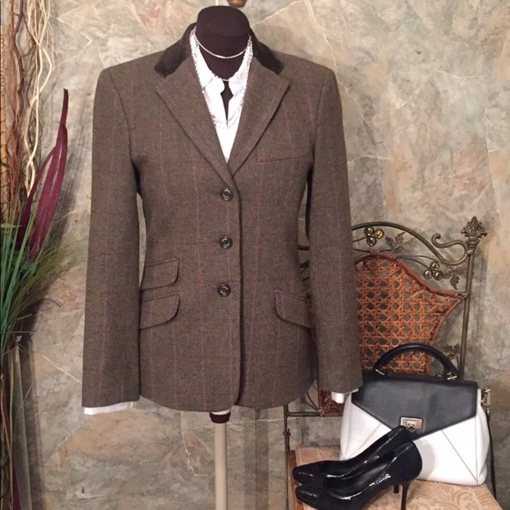 Ralph Lauren 🌹chaps green plaid blazer with green velvet collar.